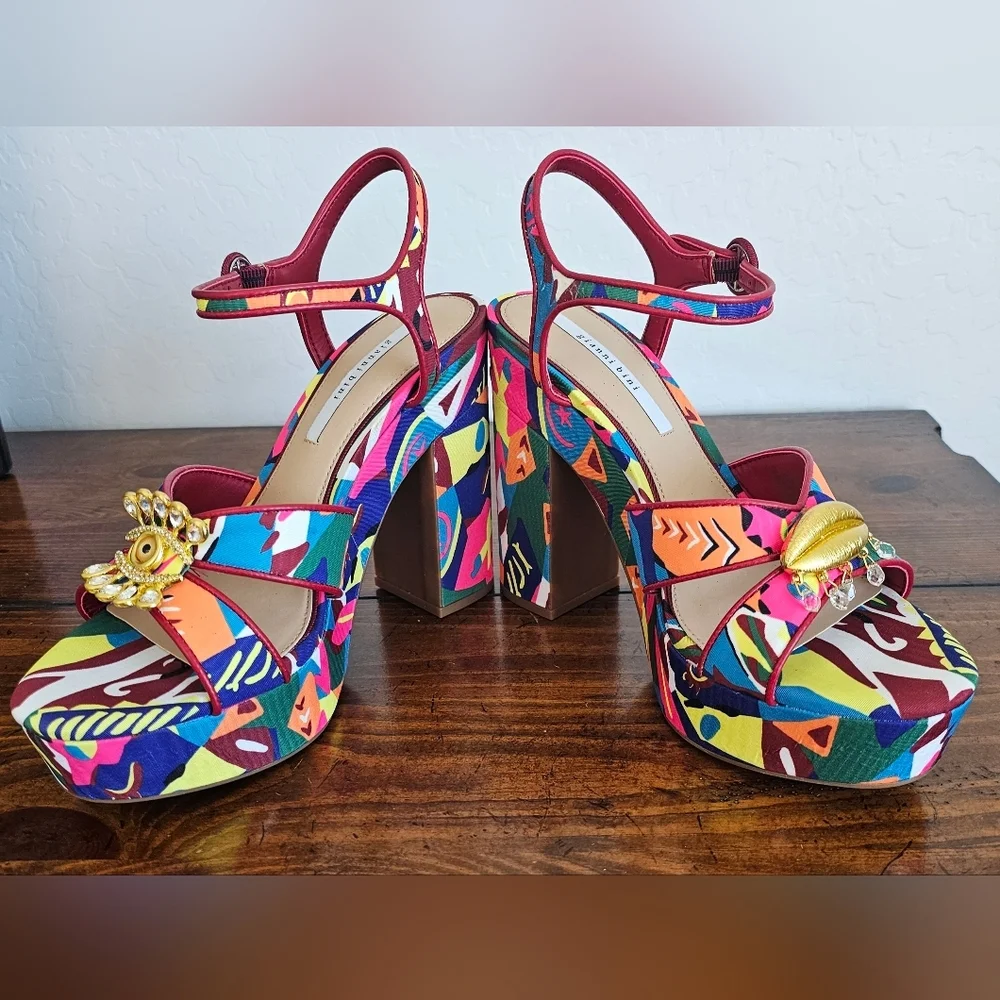 Gianni Bini Multicolor Platform Sandals Shoes W/Gold Accents Size 5 NWOB